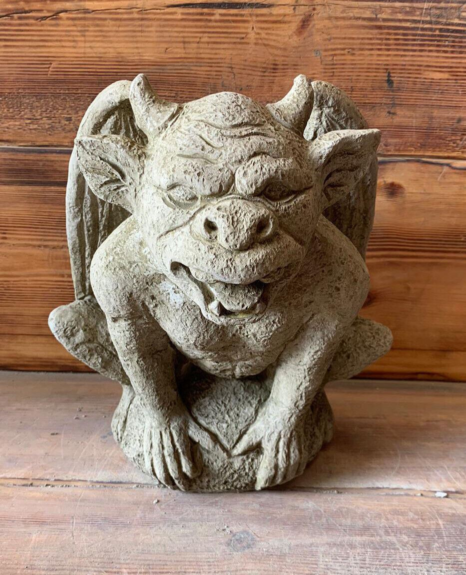 STONE GARDEN GARGOYLE GREMLIN WINGED GOTHIC ORNAMENT 