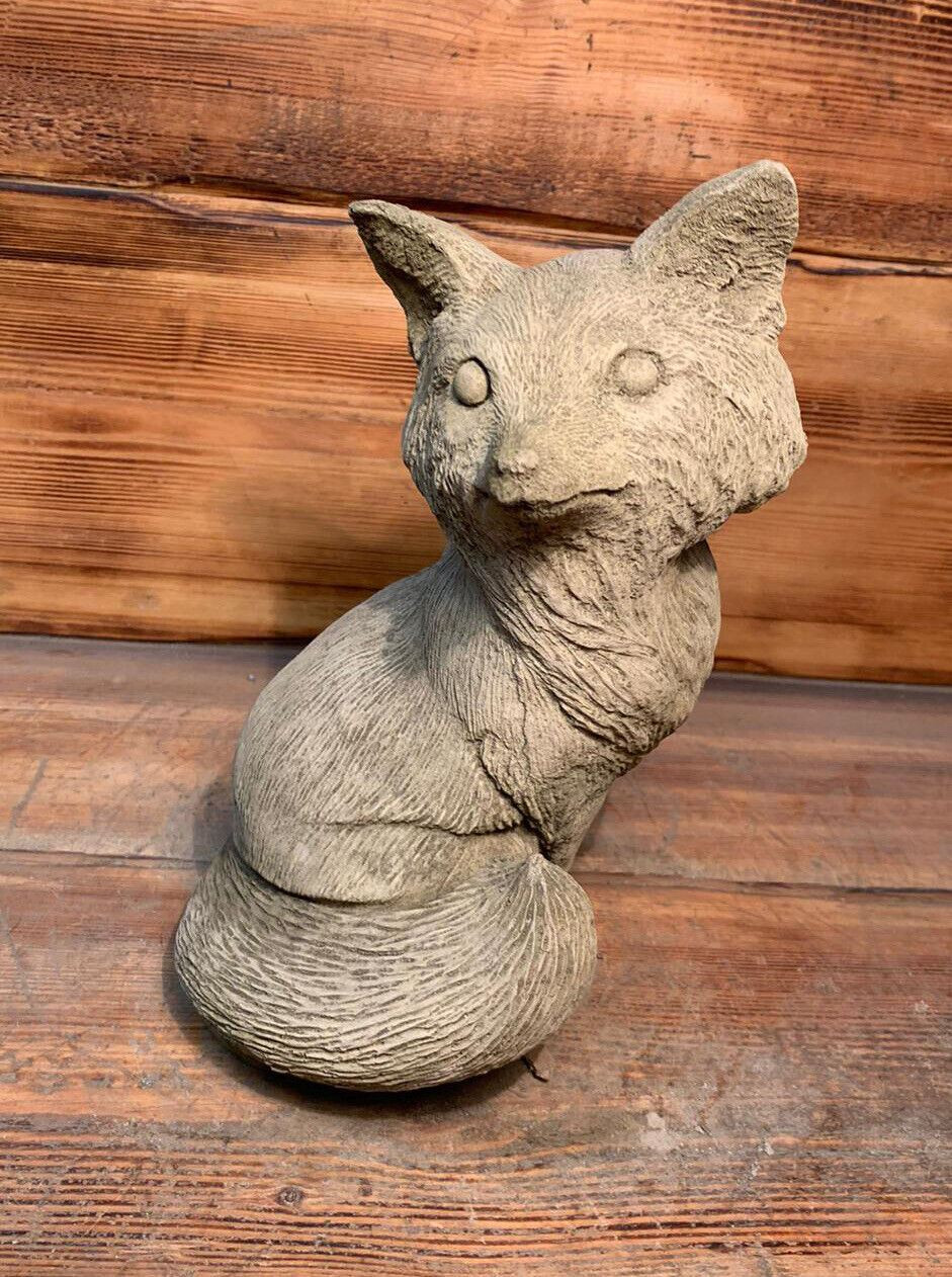 STONE GARDEN CUTE SITTING FOX STATUE ORNAMENT