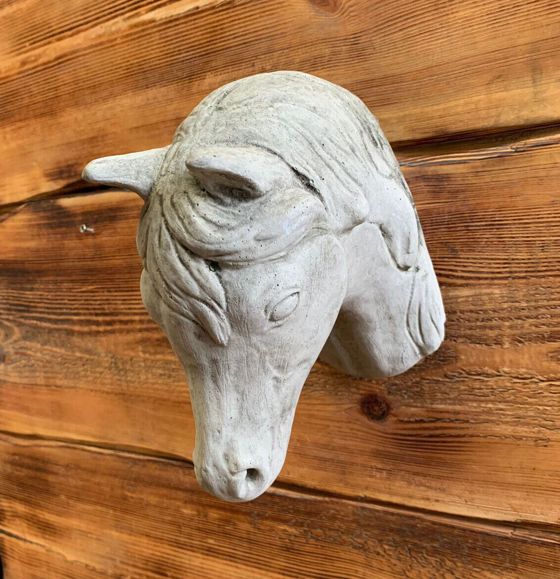 STONE GARDEN HORSE HEAD WALL PLAQUE HANGING STATUE ORNAMENT