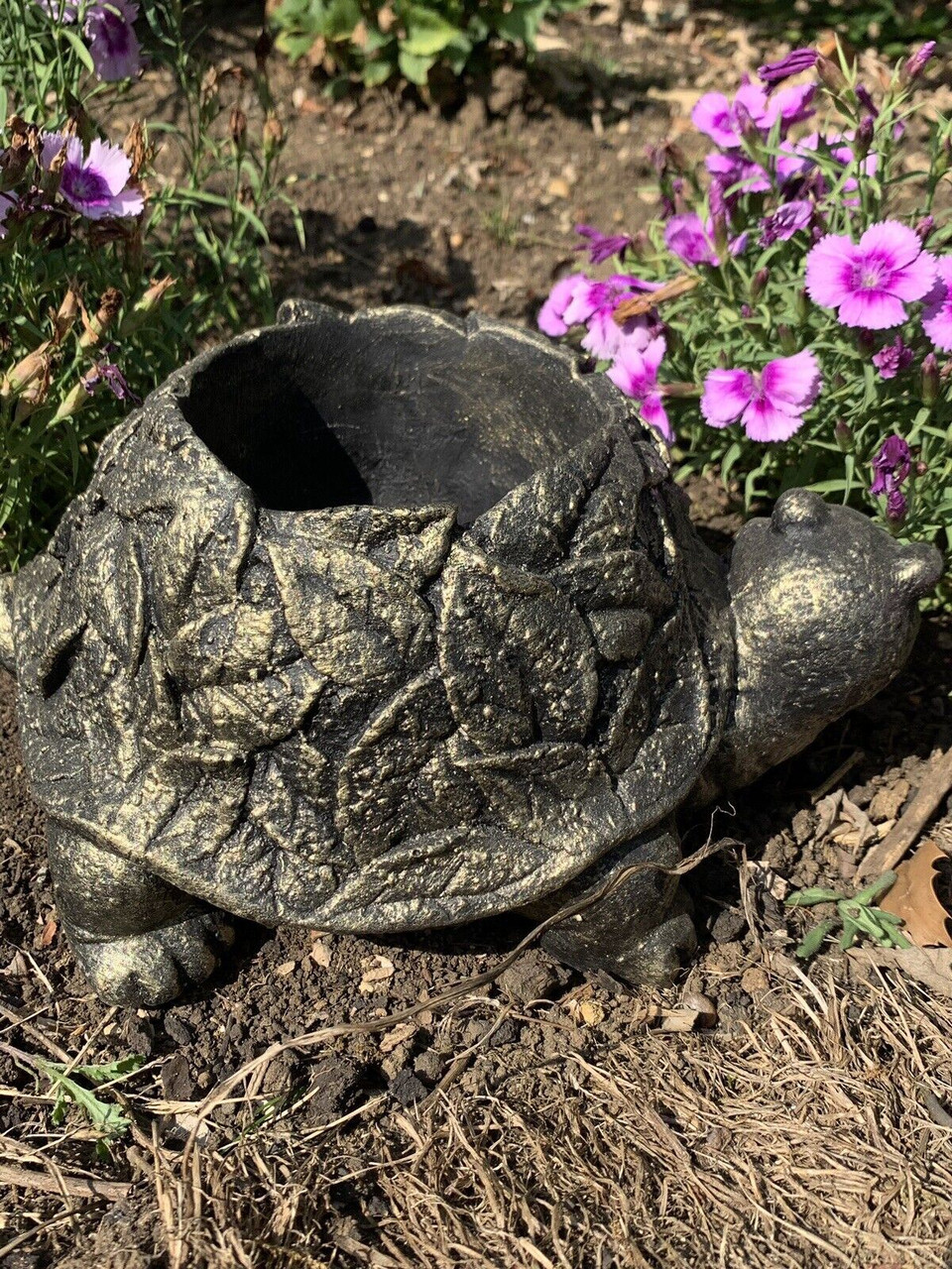 STONE GARDEN TORTOISE LEAF DETAIL PLANTER PLANT POT GOLD GIFT CONCRETE ORNAMENT