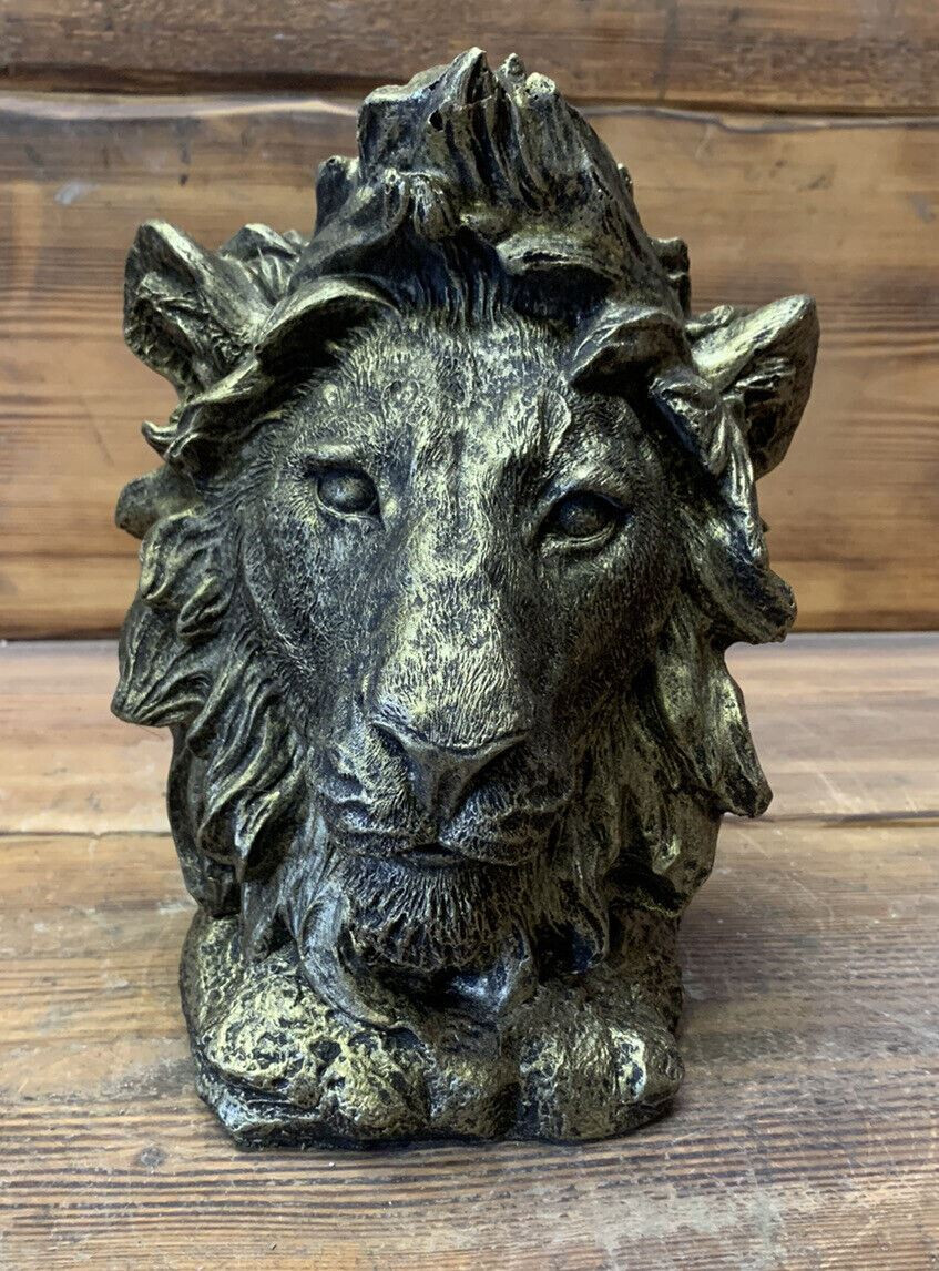 STONE GARDEN DETAILED LION HEAD BRONZED GOLD DETAILED GIFT ORNAMENT