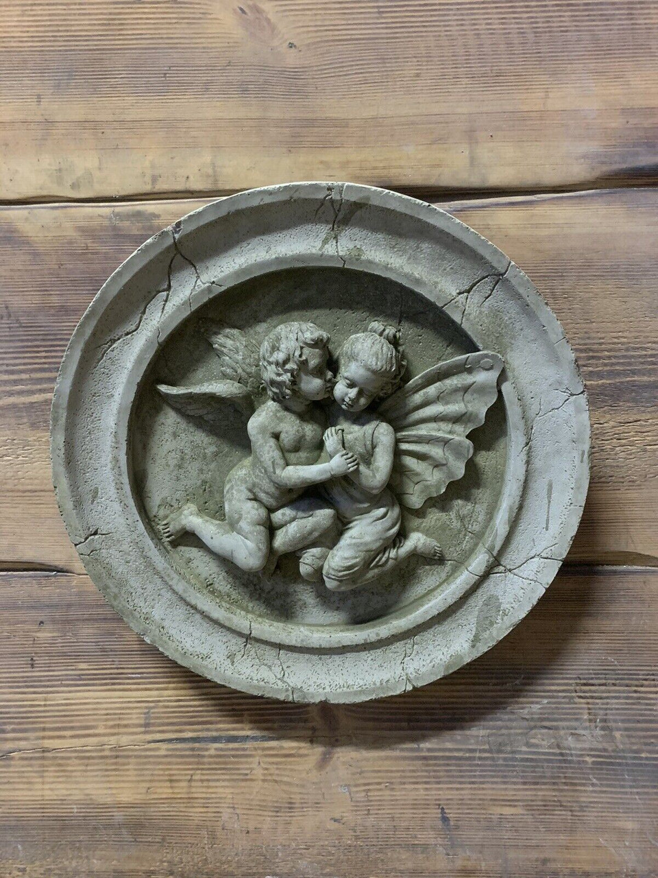STONE GARDEN CHERUB AND FAIRY WEATHERED PLAQUE HANGING ORNAMENT