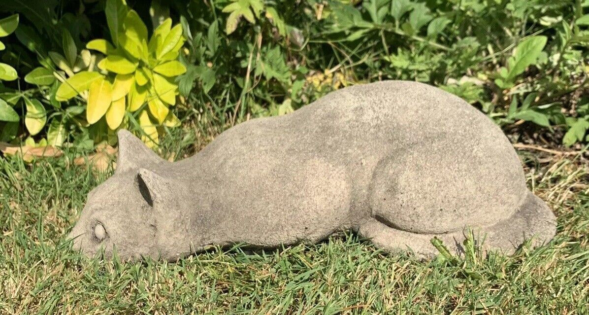 STONE GARDEN LAYING POUNCING CAT CONCRETE ORNAMENT 