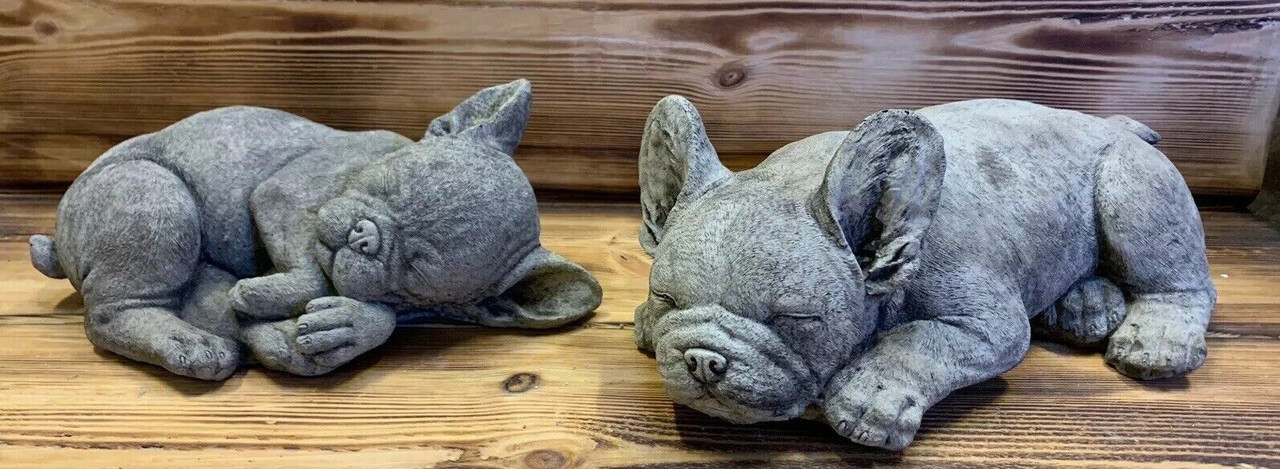 STONE GARDEN PAIR OF LYING FRENCHIE FRENCH BULLDOG DOG PUPPY ORNAMENT STATUE