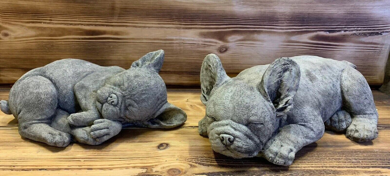 STONE GARDEN PAIR OF LYING FRENCHIE FRENCH BULLDOG DOG PUPPY ORNAMENT STATUE