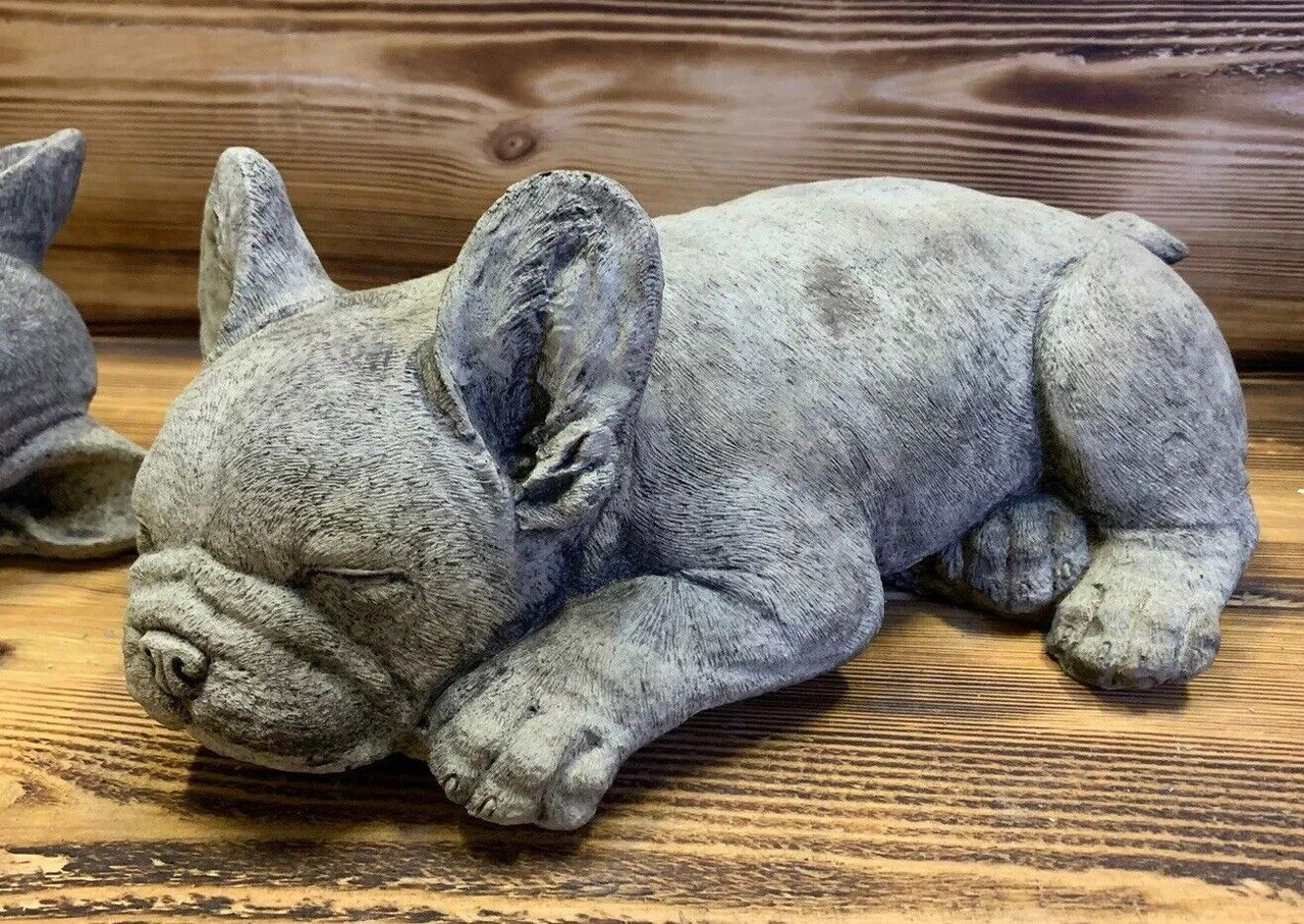 STONE GARDEN PAIR OF LYING FRENCHIE FRENCH BULLDOG DOG PUPPY ORNAMENT STATUE