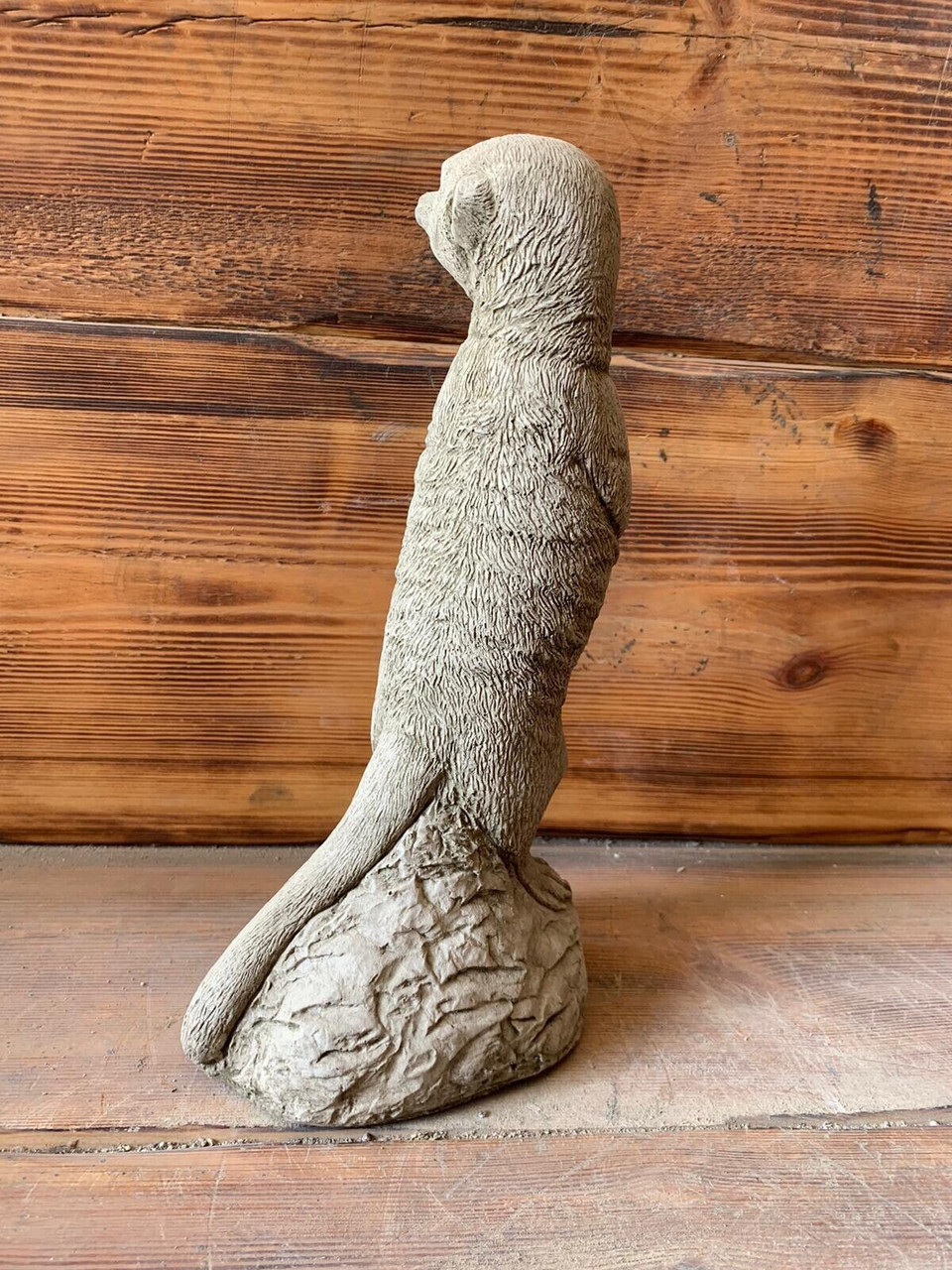 STONE GARDEN STANDING MEERKAT STATUE ORNAMENT