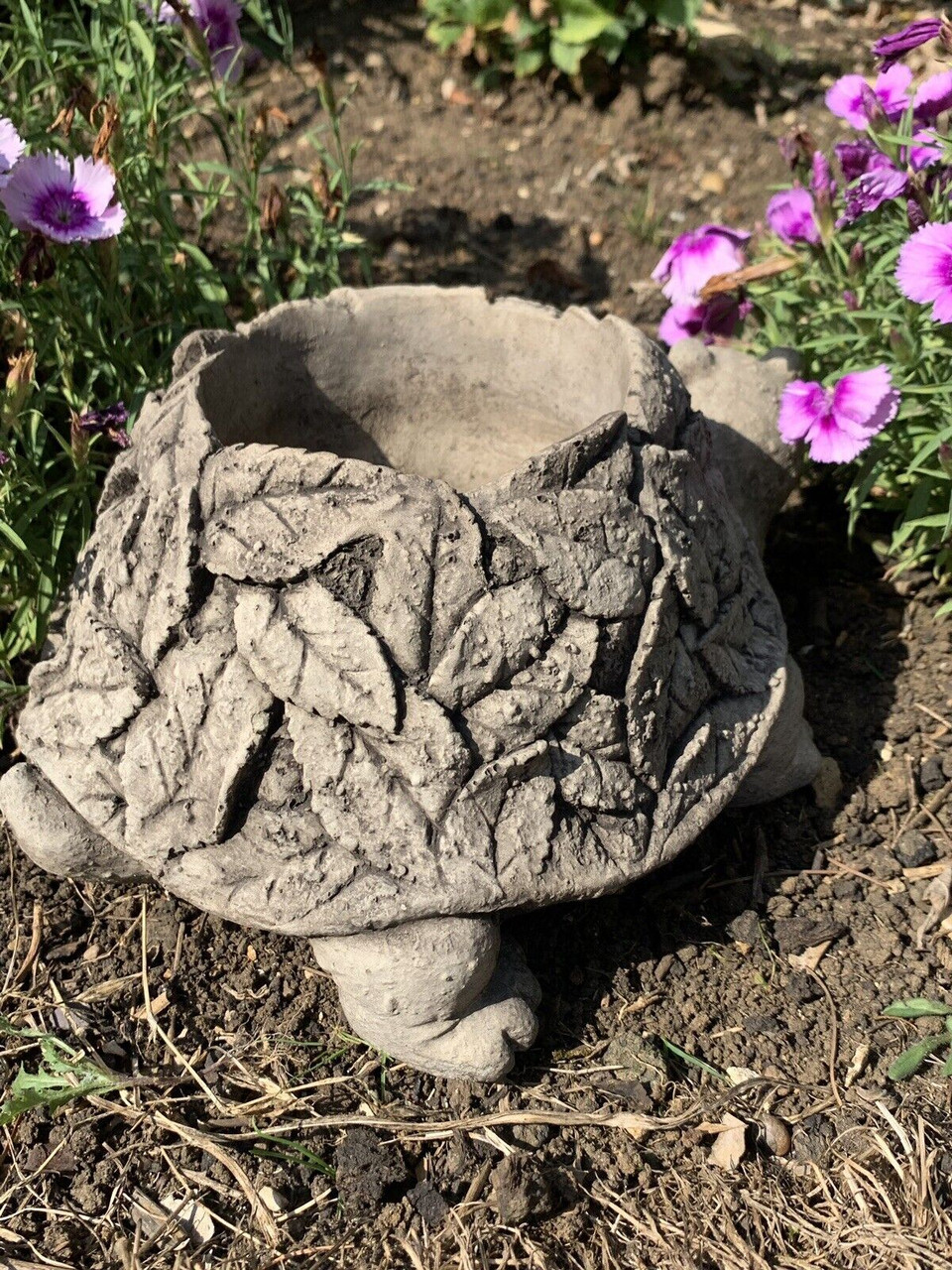 STONE GARDEN TORTOISE LEAF DETAIL PLANTER PLANT POT CONCRETE ORNAMENT