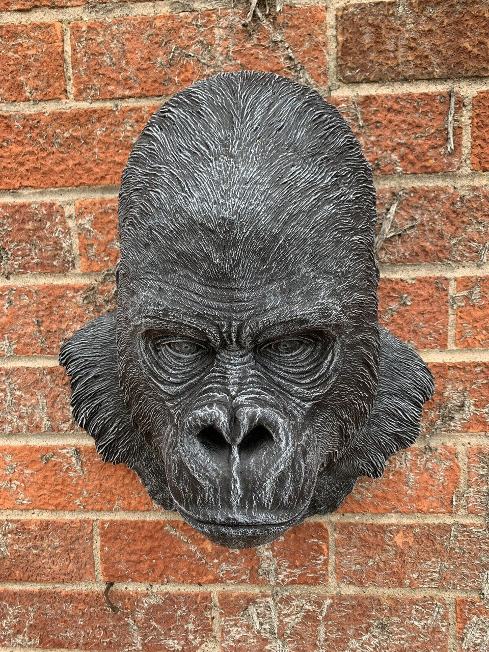 STONE GARDEN LARGE DETAILED GORILLA APE HEAD WALL HANGING PLAQUE ORNAMENT