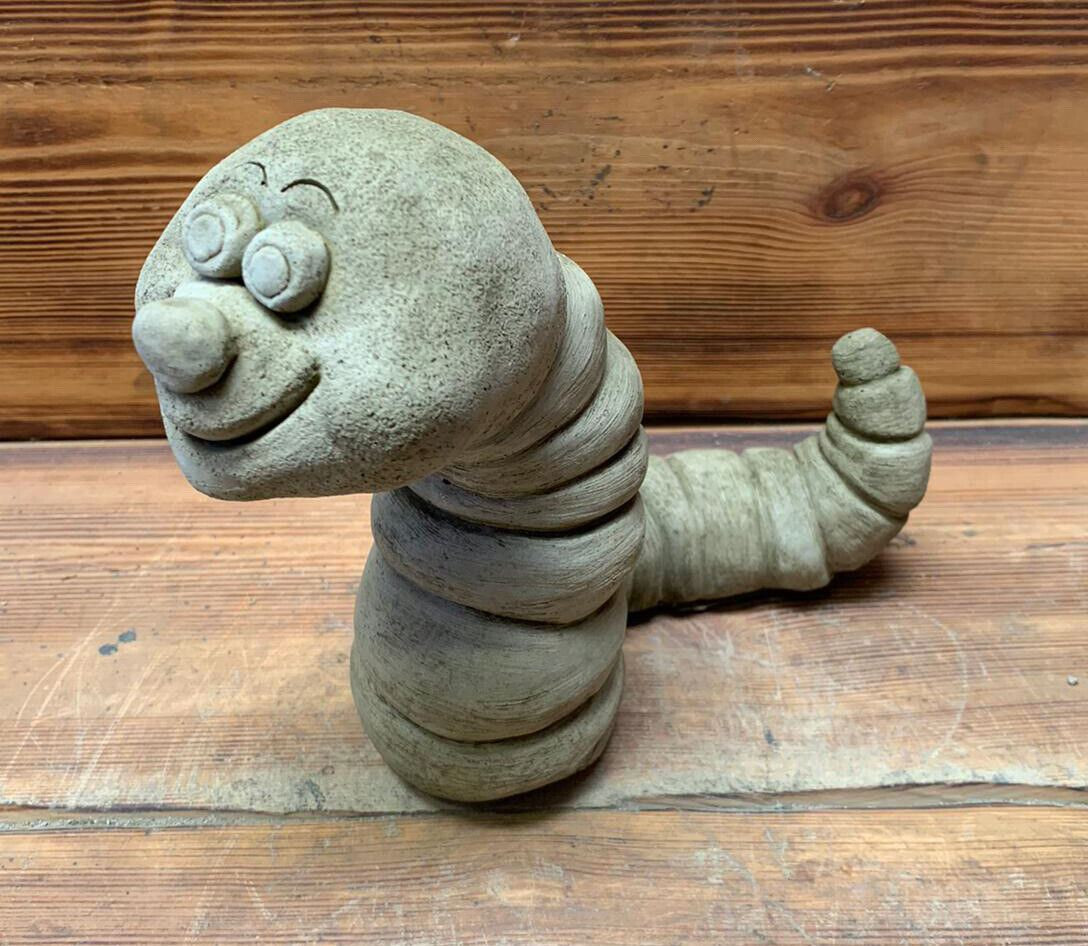 STONE GARDEN WORM ANIMATED GIFT ORNAMENT