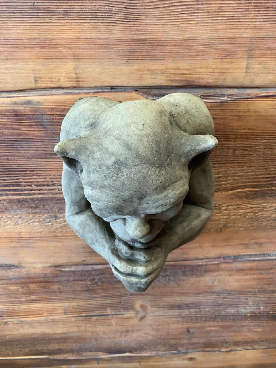 STONE GARDEN GARGOYLE GREMLIN WALL PLAQUE HANGER ORNAMENT