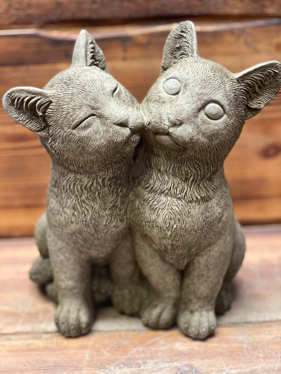 STONE GARDEN PAIR OF CUTE LOVING KISSING CATS KITTEN CAT STATUE ORNAMENT 