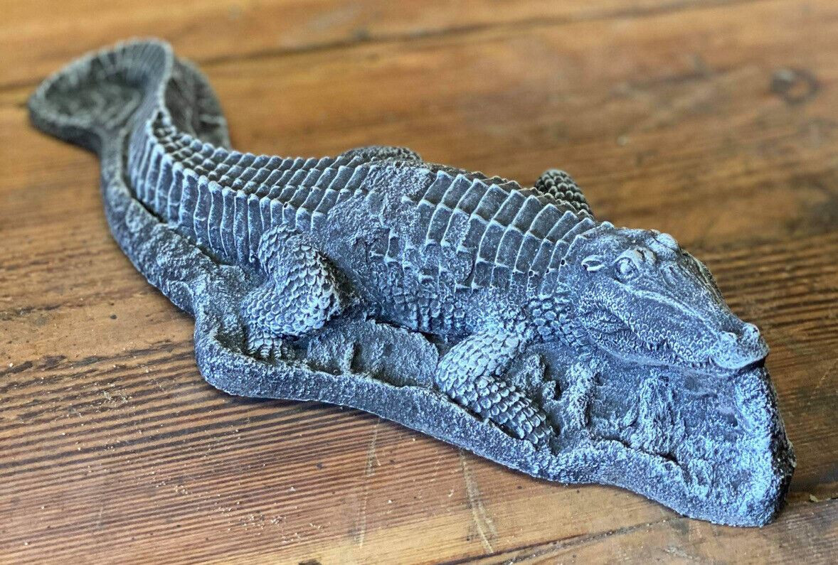 STONE GARDEN CROCODILE ALLIGATOR DETAILED GIFT CONCRETE ORNAMENT