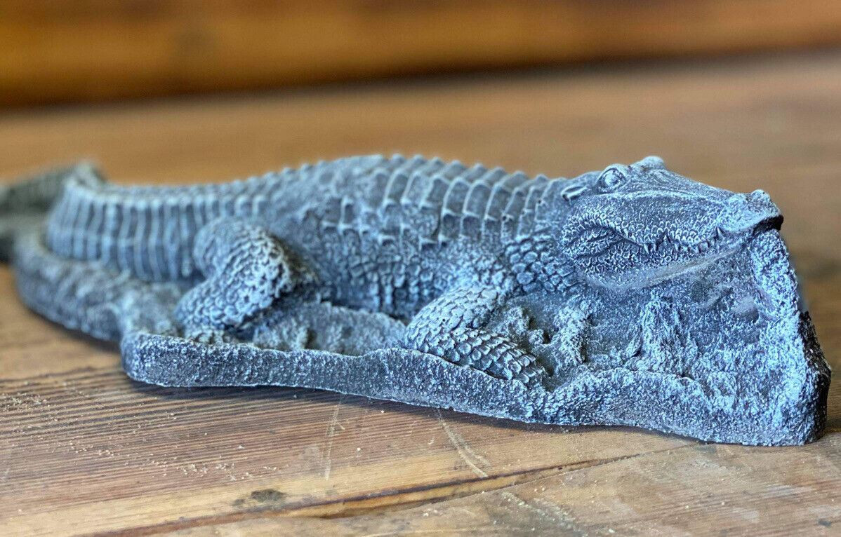 STONE GARDEN CROCODILE ALLIGATOR DETAILED GIFT CONCRETE ORNAMENT