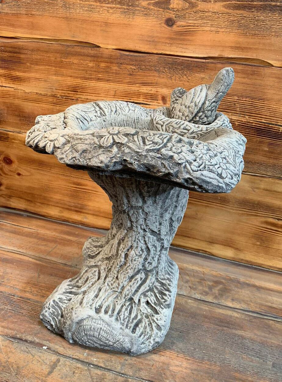 STONE GARDEN BIRDS NEST TREE TRUNK DETAILED BIRD BATH STATUE ORNAMENT