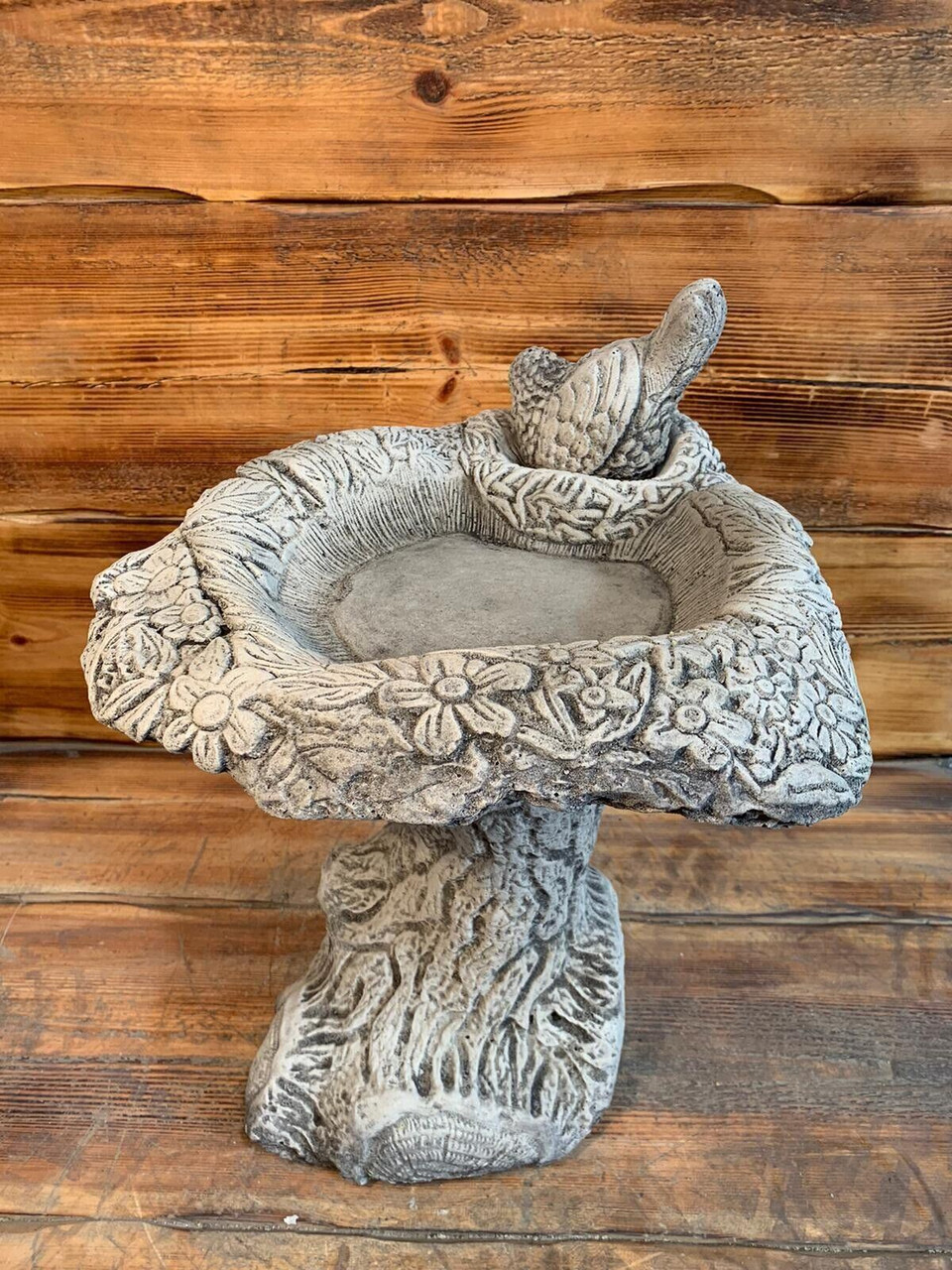 STONE GARDEN BIRDS NEST TREE TRUNK DETAILED BIRD BATH STATUE ORNAMENT