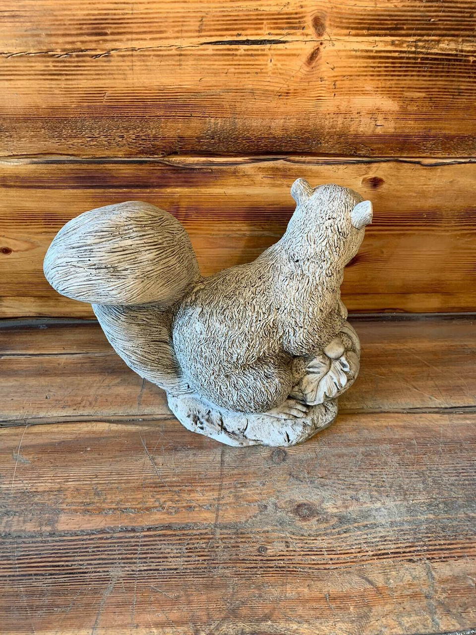 STONE GARDEN LARGE SQUIRREL WITH BASKET STATUE ORNAMENT