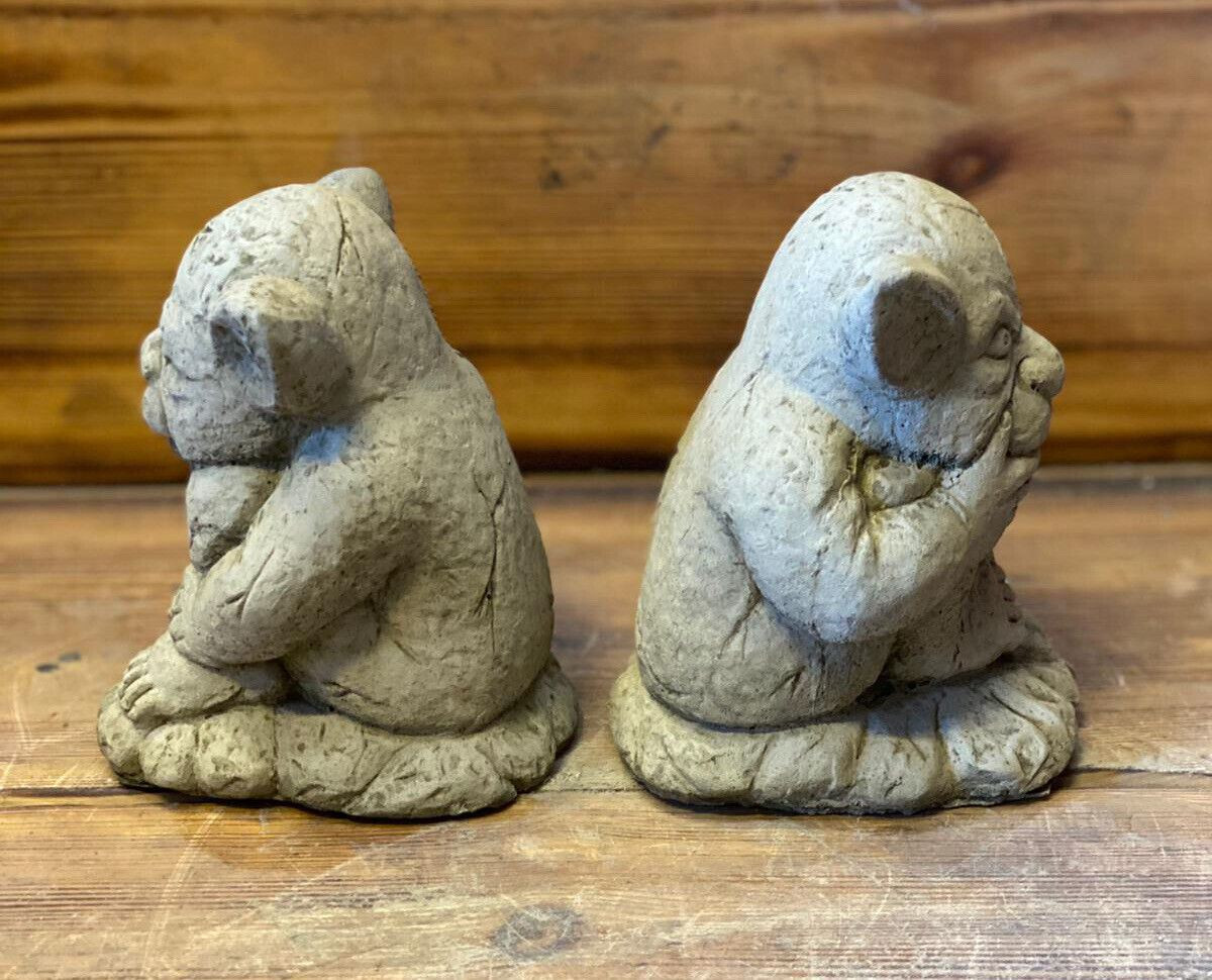 STONE GARDEN SMALL PAIR OF GARGOYLE GREMLIN PILLAR CAP STATUE ORNAMENTS