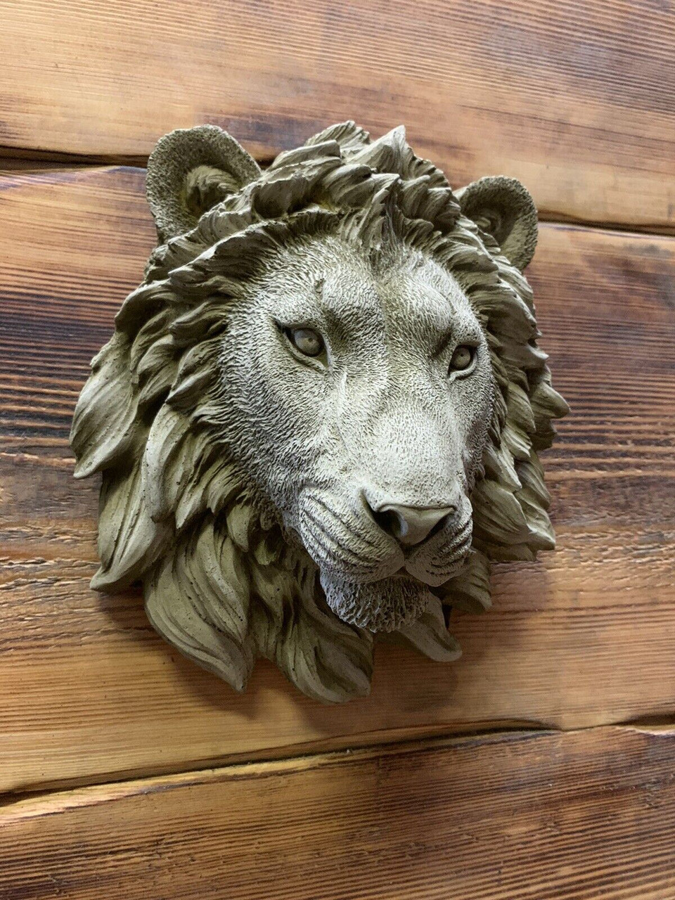 STONE GARDEN SMALL NATURAL DETAILED LION HEAD WALL HANGING PLAQUE ORNAMENT