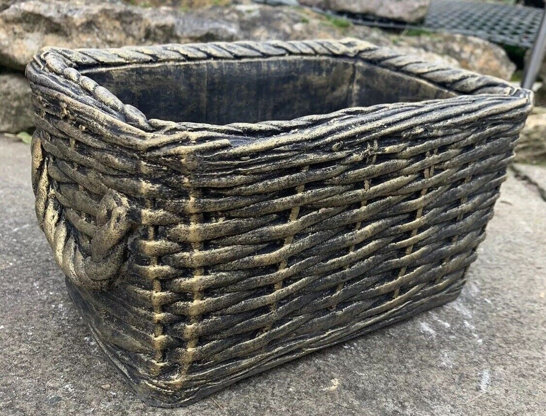 STONE GARDEN GOLD WICKER BASKET PLANTER PLANT POT ORNAMENT