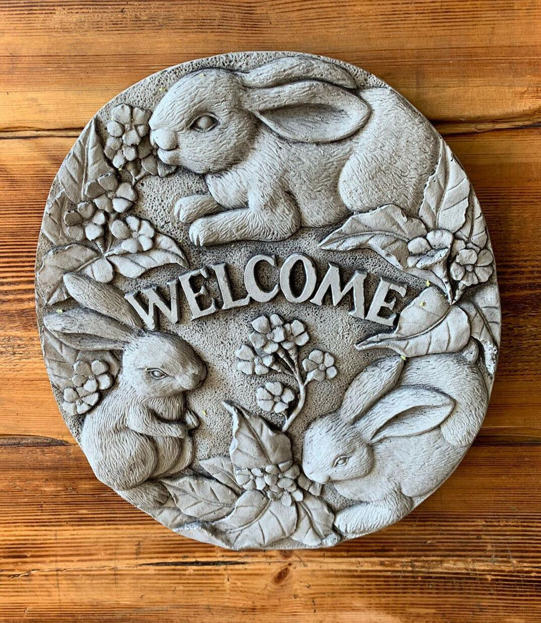 STONE GARDEN LARGE WELCOME RABBIT HARE WALL PLAQUE HANGING ORNAMENT