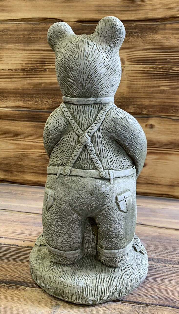 STONE GARDEN LARGE TEDDY BEAR WITH SPADE STATUE ORNAMENT