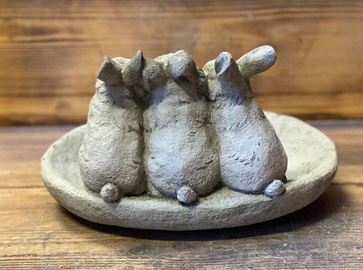 STONE GARDEN SEE HEAR SPEAK NO EVIL RABBIT BIRD BATH FEEDER BOWL ORNAMENT GIFT