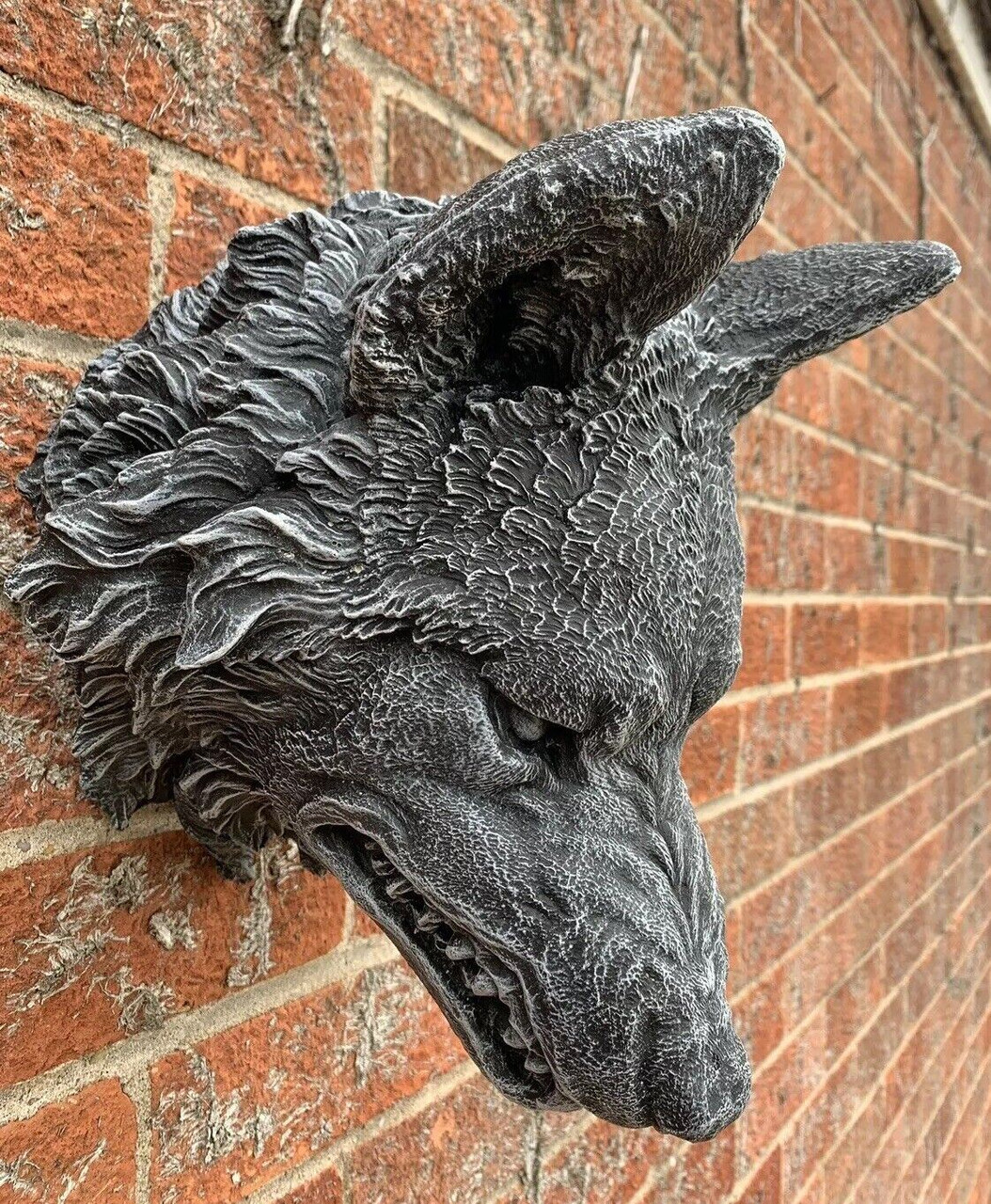 STONE GARDEN LARGE DETAILED WOLF HEAD WALL HANGING PLAQUE ORNAMENT