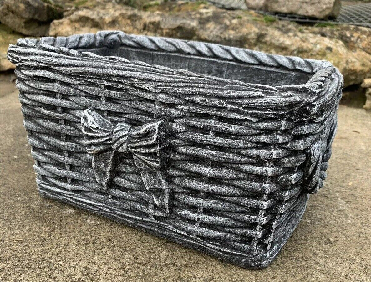 STONE GARDEN BLACK/WHITE WICKER BASKET PLANTER PLANT POT ORNAMENT