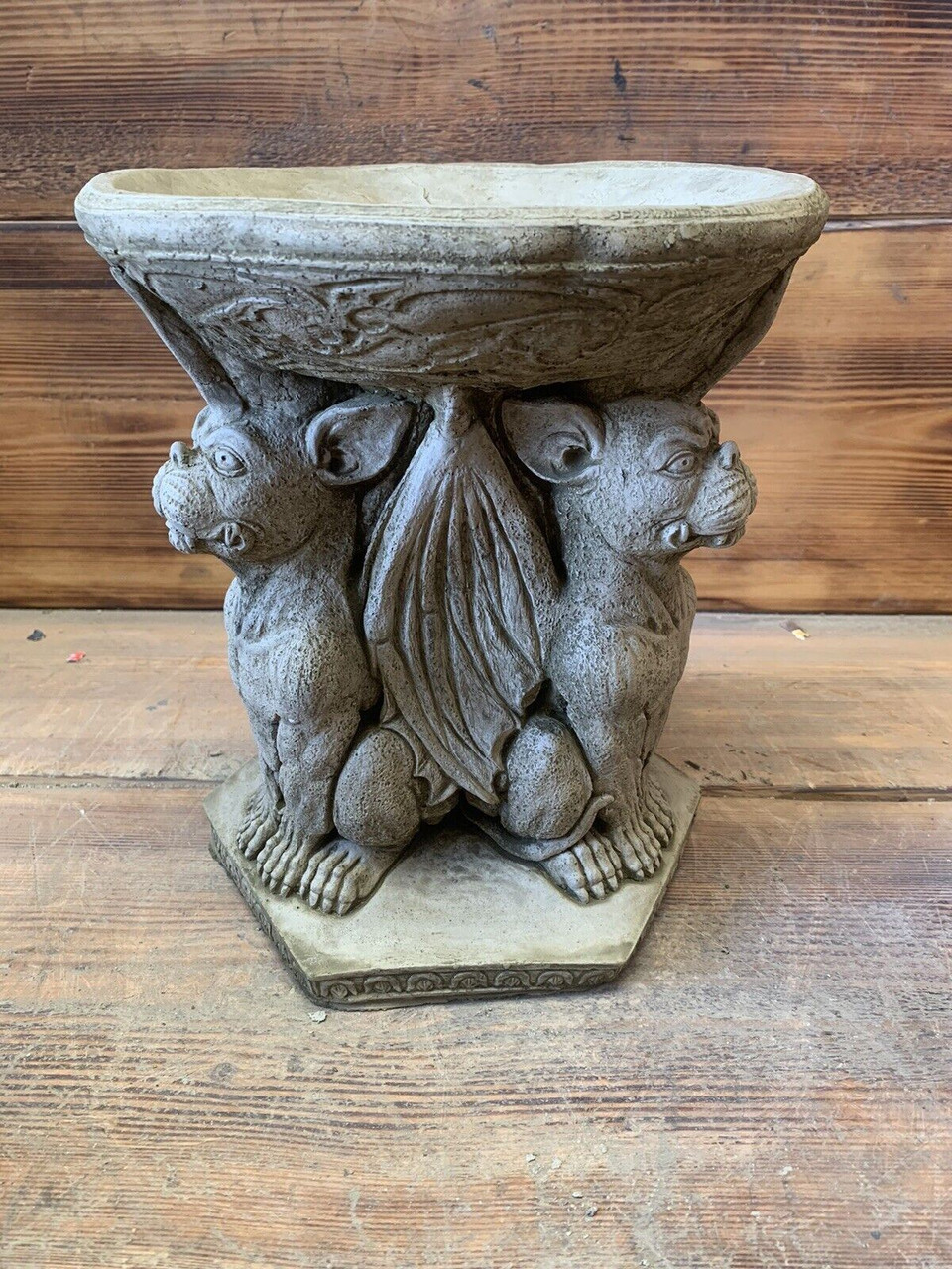 STONE GARDEN GARGOYLE BIRD BATH FEEDER GREMLIN WINGED GOTHIC STATUE ORNAMENT