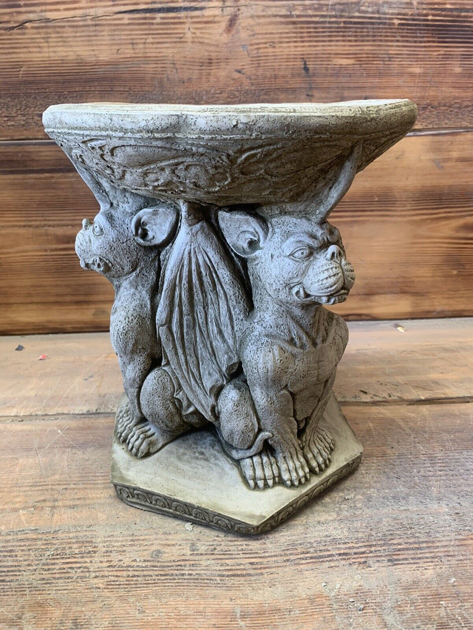 STONE GARDEN GARGOYLE BIRD BATH FEEDER GREMLIN WINGED GOTHIC STATUE ORNAMENT