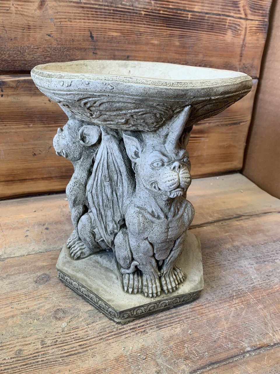 STONE GARDEN GARGOYLE BIRD BATH FEEDER GREMLIN WINGED GOTHIC STATUE ORNAMENT