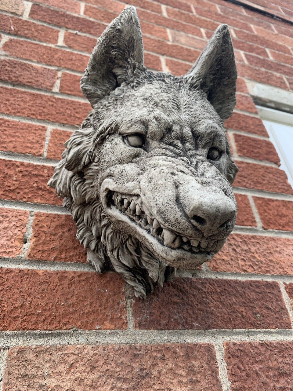 STONE GARDEN LARGE NATURAL DETAILED WOLF HEAD WALL HANGING PLAQUE ORNAMENT