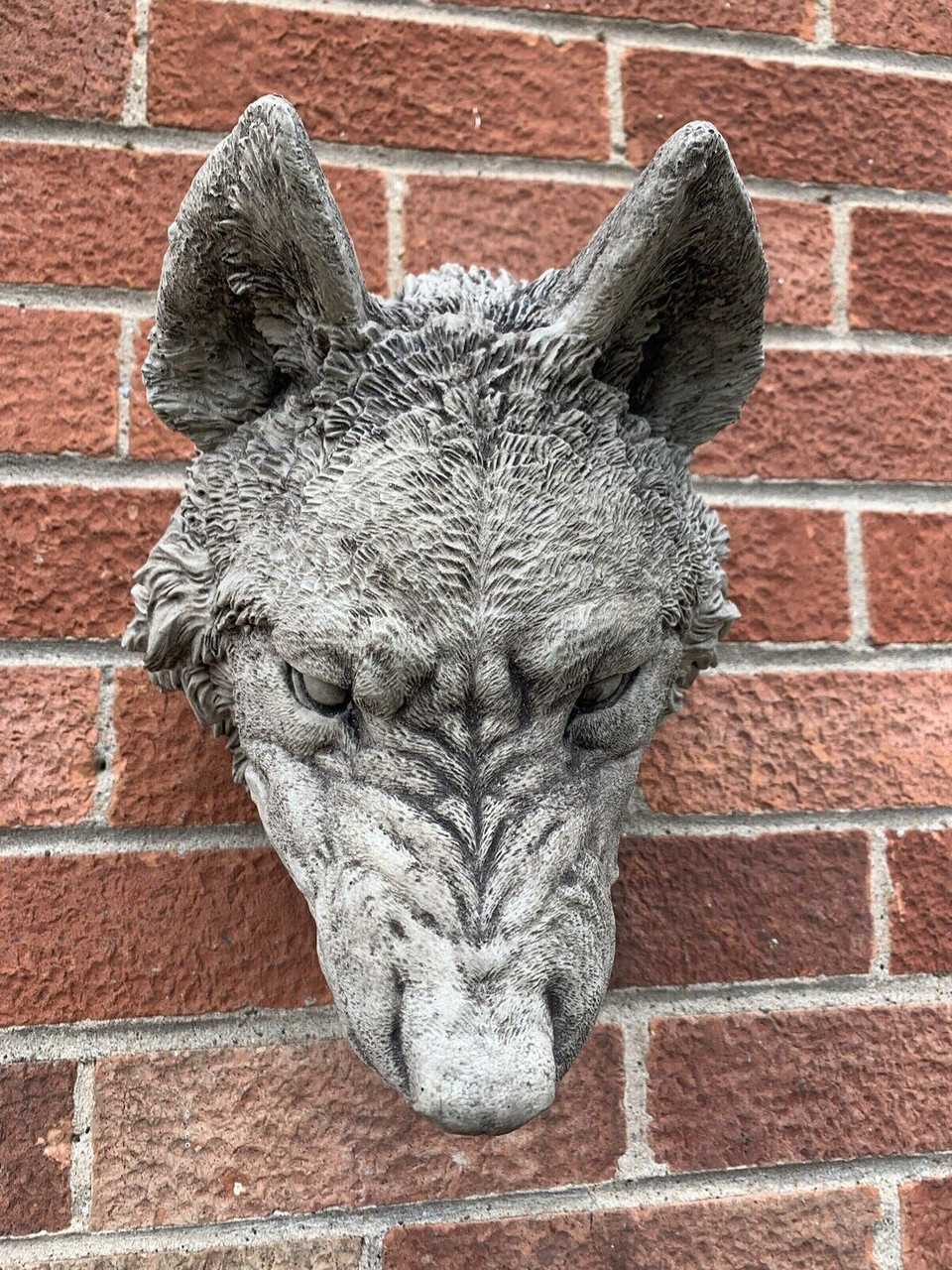 STONE GARDEN LARGE NATURAL DETAILED WOLF HEAD WALL HANGING PLAQUE ORNAMENT