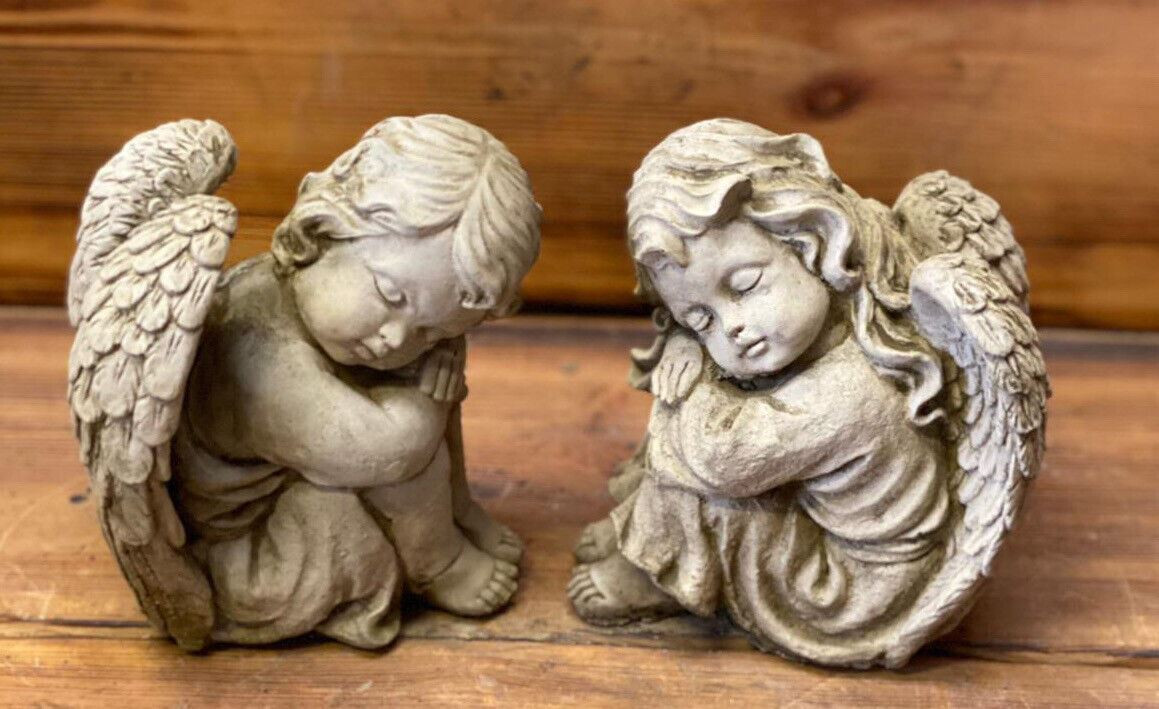 STONE GARDEN PAIR OF SLEEPING RESTING ANGEL CHERUB MEMORIAL GIFT ORNAMENT