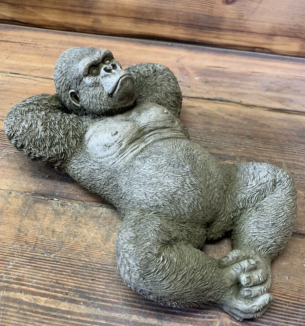 STONE GARDEN LYING SILVERBACK GORILLA MONKEY CHIMP APE STATUE GIFT ORNAMENT