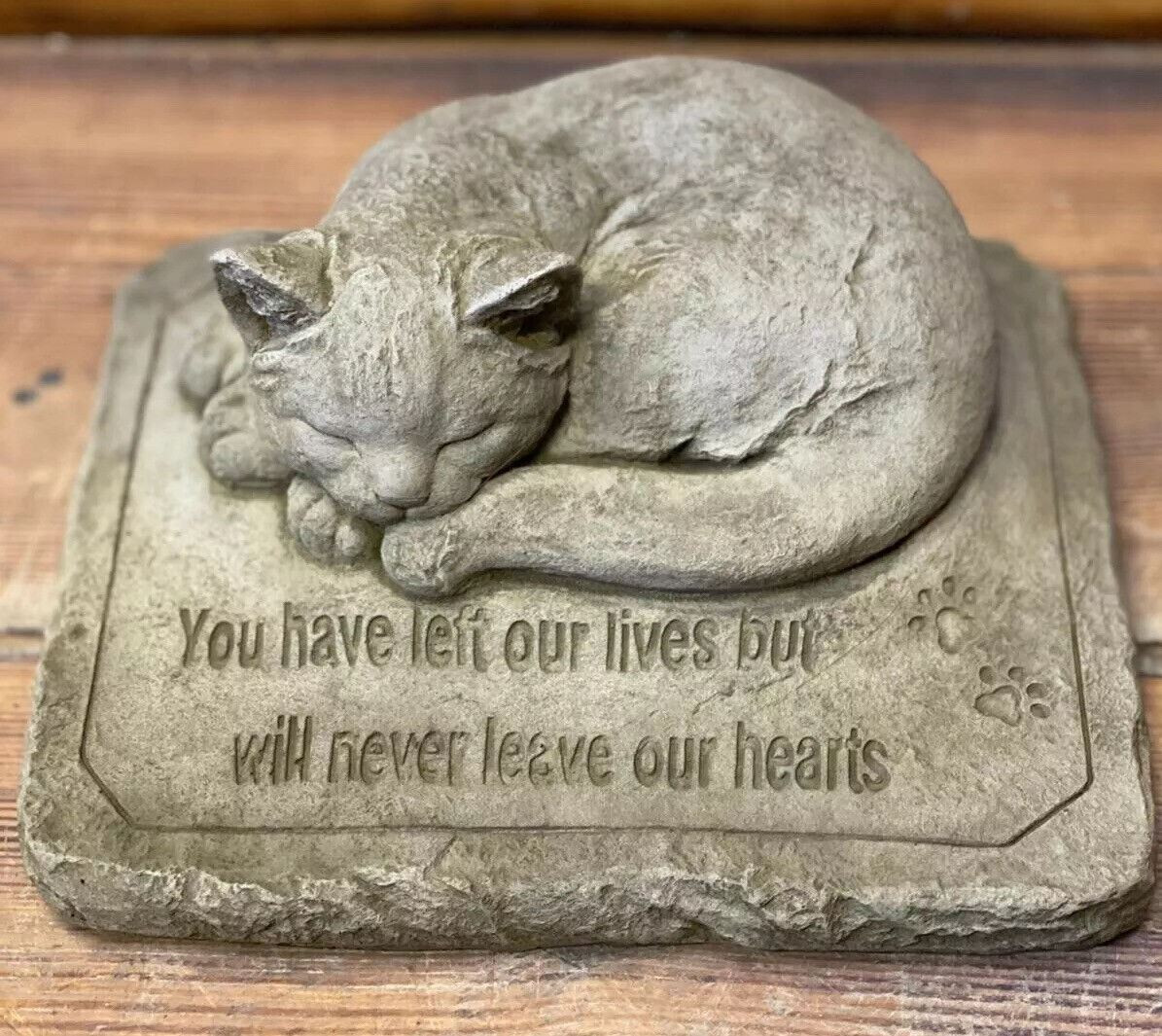 STONE GARDEN MEMORIAL CAT WITH VERSE STATUE ORNAMENT