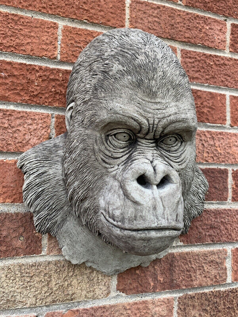 STONE GARDEN LARGE NATURAL DETAILED GORILLA HEAD WALL HANGING PLAQUE ORNAMENT