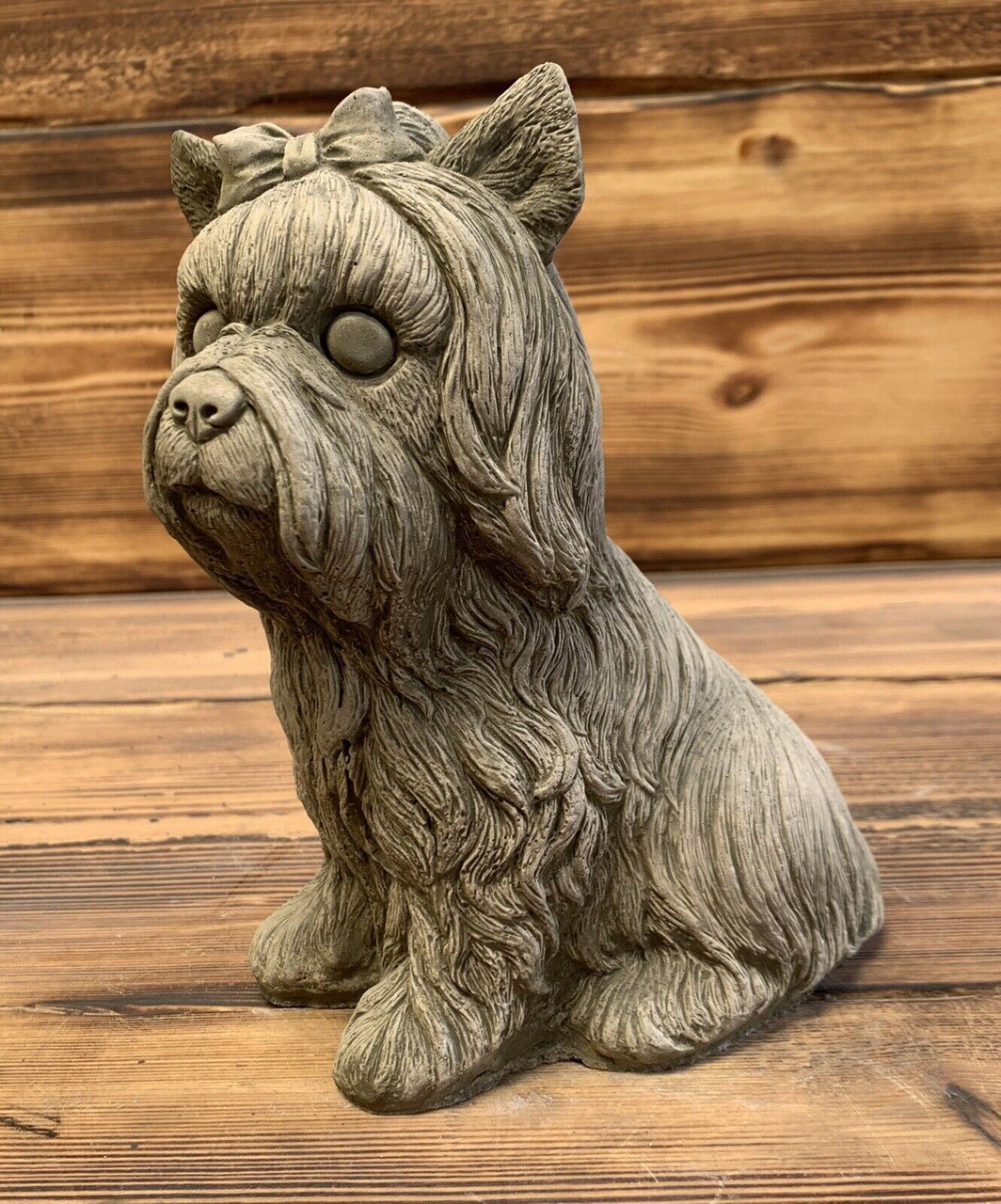 STONE GARDEN CUTE DETAILED YORKSHIRE TERRIER STATUE ORNAMENT 