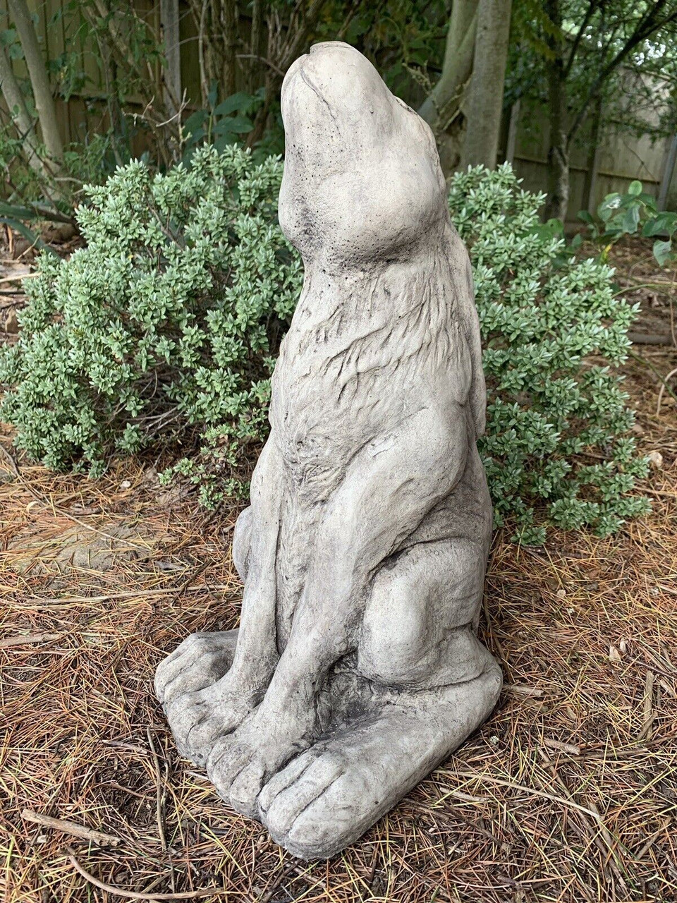 STONE GARDEN LARGE RUSTIC MOON GAZING HARE ORNAMENT 