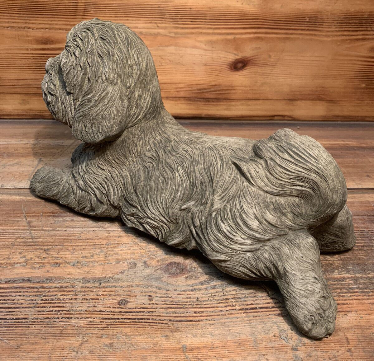 STONE GARDEN DETAILED HAPPY LAYING SHIH TZU DOG GIFT STATUE ORNAMENT