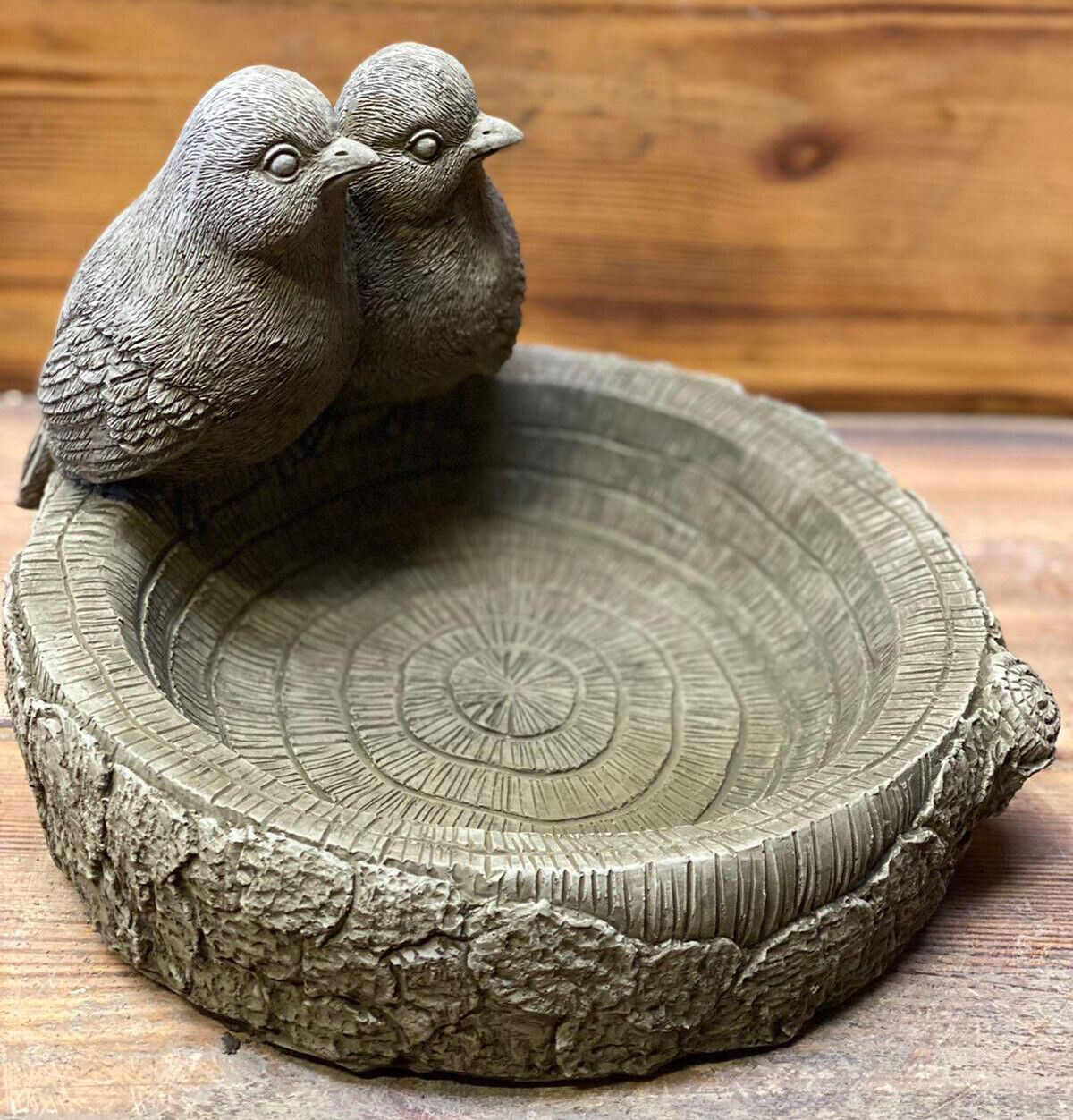 STONE GARDEN PAIR OF BIRDS ON LOG BIRD BATH FEEDER STATUE ORNAMENT