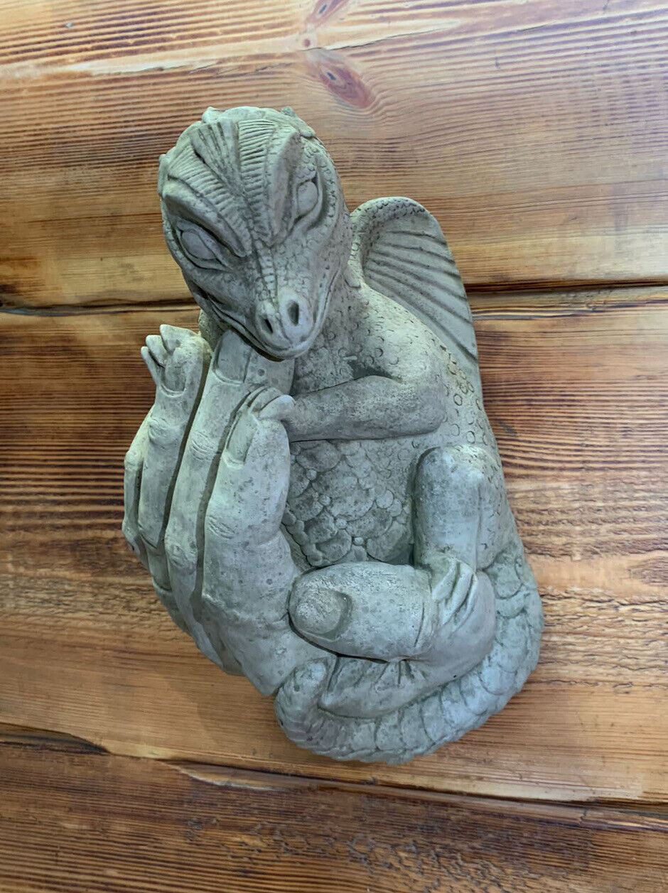 STONE GARDEN BABY DRAGON IN HAND WALL PLAQUE HANGING CONCRETE ORNAMENT