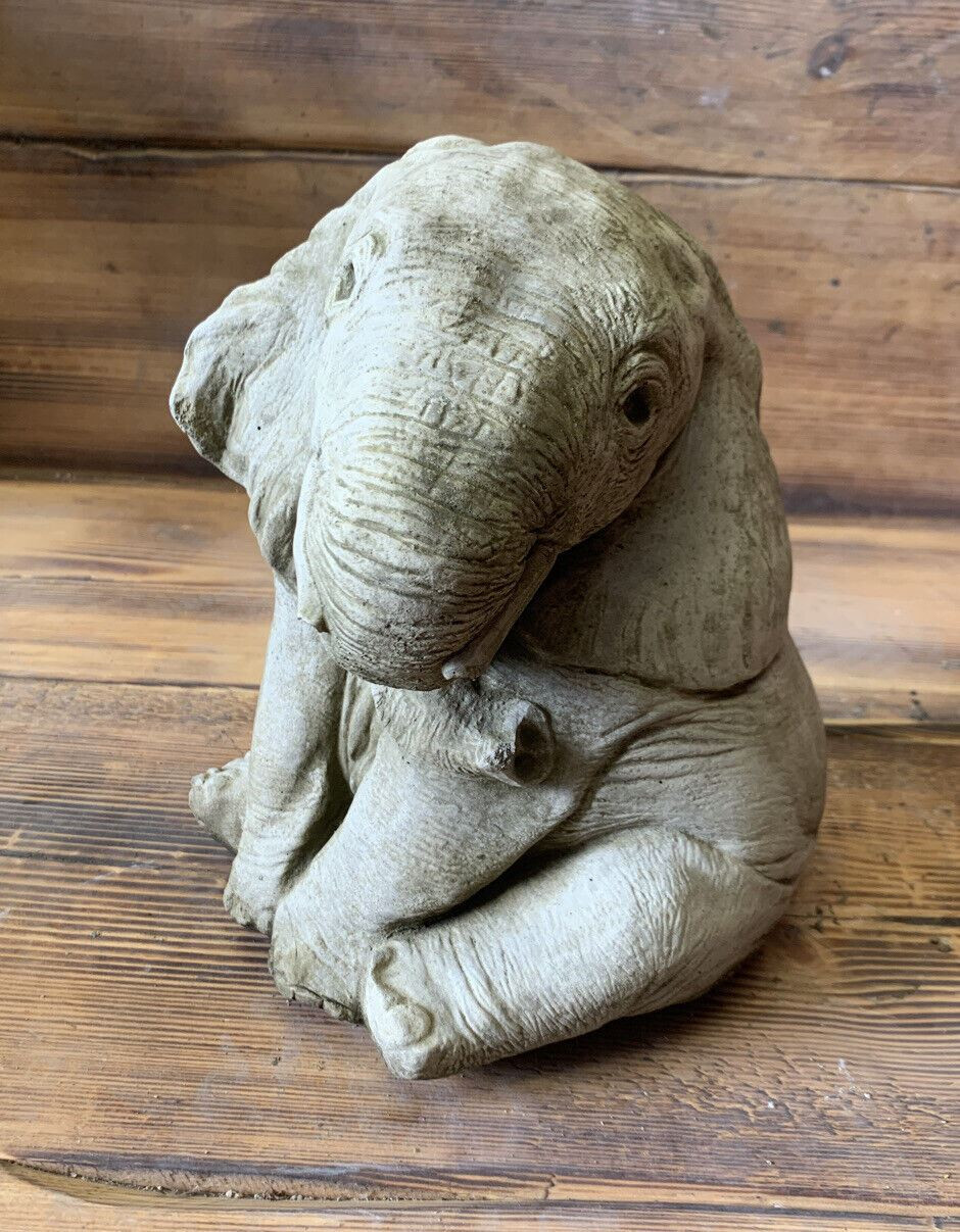 STONE GARDEN CUTE SITTING BABY ELEPHANT GIFT ORNAMENT