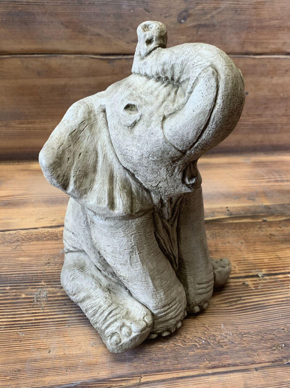 STONE GARDEN CUTE SITTING TRUNK UP BABY ELEPHANT GIFT ORNAMENT