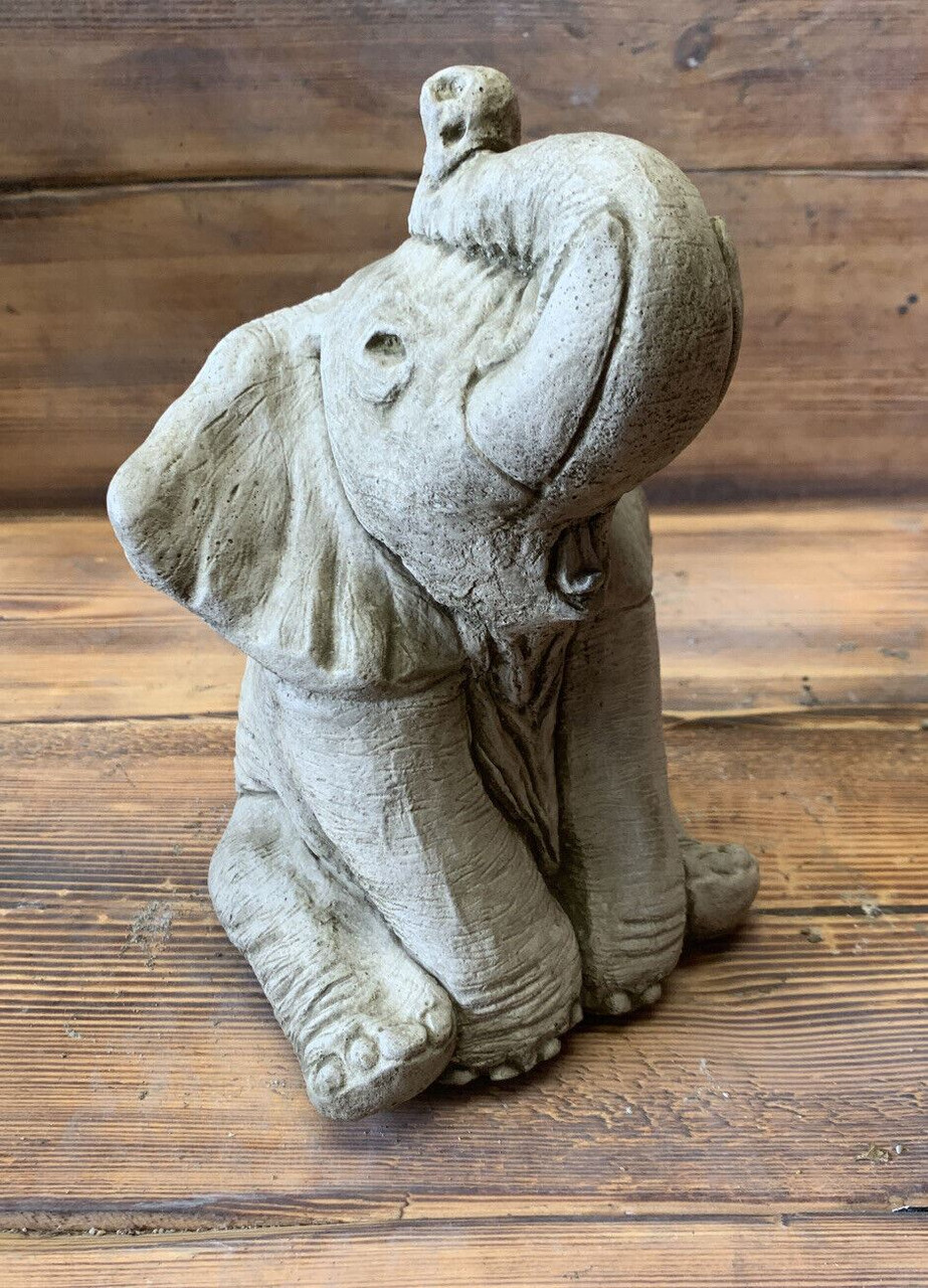 STONE GARDEN CUTE SITTING TRUNK UP BABY ELEPHANT GIFT ORNAMENT