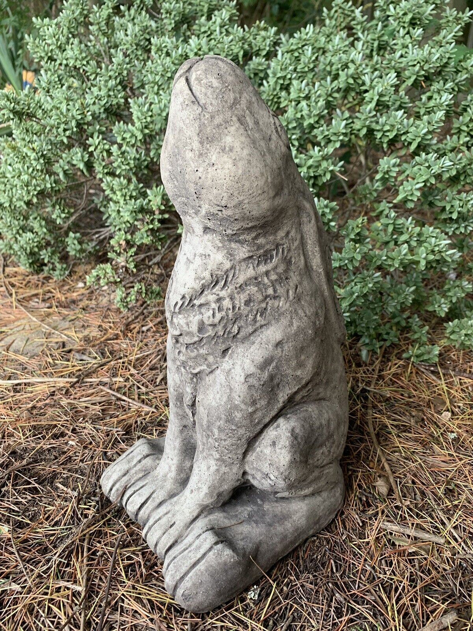 STONE GARDEN MEDIUM RUSTIC MOON GAZING HARE ORNAMENT