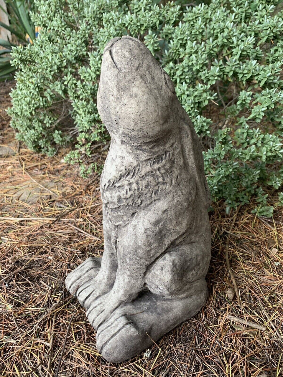 STONE GARDEN MEDIUM RUSTIC MOON GAZING HARE ORNAMENT