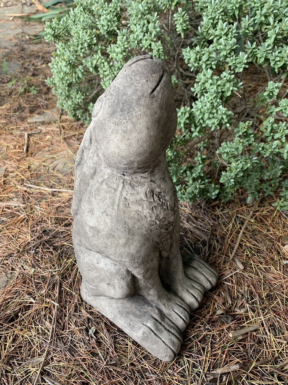 STONE GARDEN MEDIUM RUSTIC MOON GAZING HARE ORNAMENT