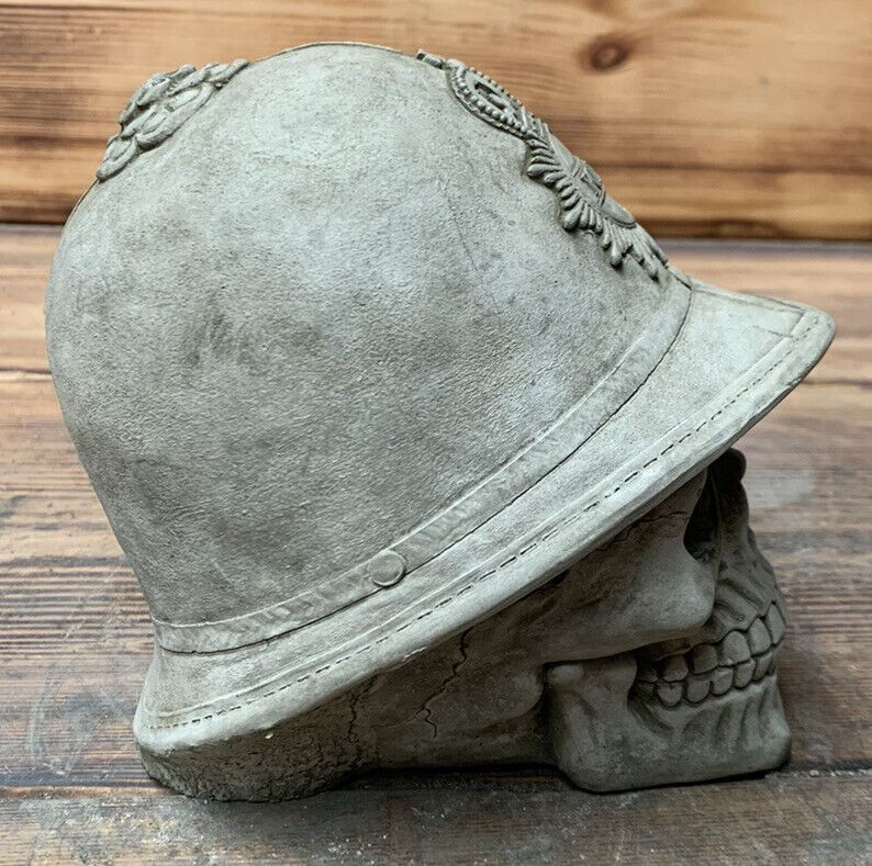 STONE GARDEN POLICE MAN POLICEMAN SKULL GOTHIC HUMAN HEAD ORNAMENT STATUE